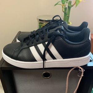 Adidas Cloudfoam Sneakers